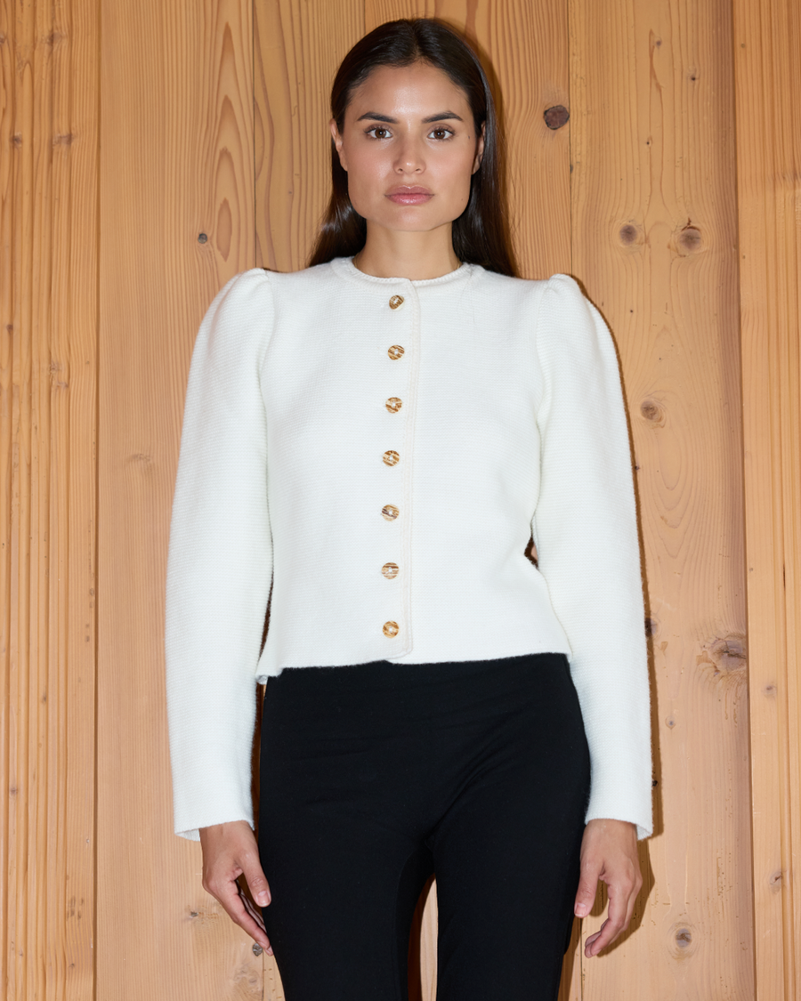 Margarita Janker – Ivory